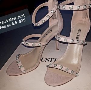 Brand New Just Fab beautiful brown heels size 6.5